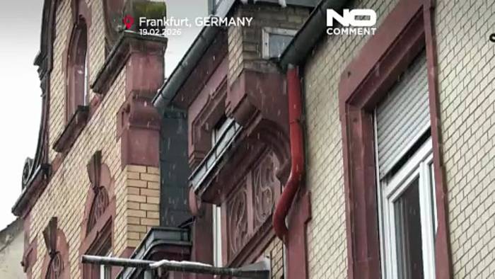 News video: Schneefall in Frankfurt sorgt für Flugchaos am größten deutschen Flughafen