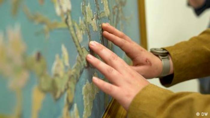 News video: Van Gogh erfühlen: ein Kunsterlebnis für Sehbehinderte