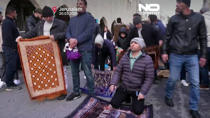 News video: Tränengas in Jerusalem: Gläubige feiern Eid-Gebete vor Al-Aqsa