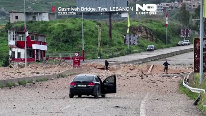Video: Moment des Einschlags: israelischer Luftangriff trifft wichtige Brücke im Südlibanon