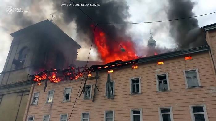 News video: Russischer Drohnenangriff beschädigt historische Altstadt von Lwiw in der Ukraine