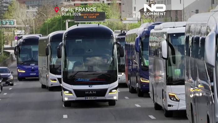 News video: Protest auf Pariser Ring: französische Spediteure fordern staatliche Kraftstoffhilfe