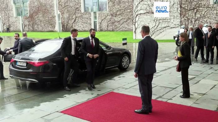 News video: Trotz Gewalt gegen Christen: Syriens Machthaber in Berlin empfangen