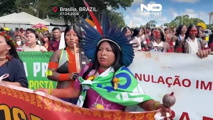 News video: Tausende Indigene demonstrieren in Brasília für Landrechte