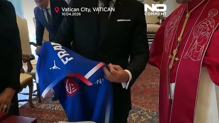 News video: Macron trifft Papst Leo XIV im Vatikan: Gespräche über weltweite Spannungen