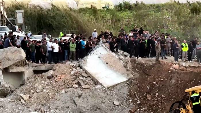 News video: Waffenruhe im Libanon greift: beschädigte Qasmiyeh-Brücke wieder offen