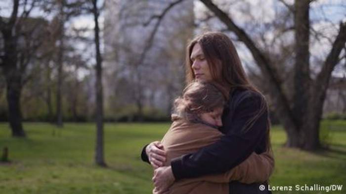 News video: Kriegsgegner vor Abschiebung nach Russland gerettet