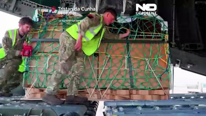 Video: Britische Armee springt über entlegener Atlantikinsel wegen Hantavirus-Verdachts ab