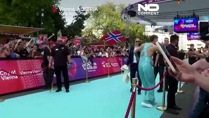 News video: Eurovision 2026 startet in Wien mit Parade auf dem türkisfarbenen Teppich