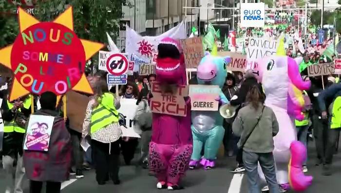 Video: Generalstreik in Belgien: 40.000 protestieren in Brüssel gegen Reformen der Regierung