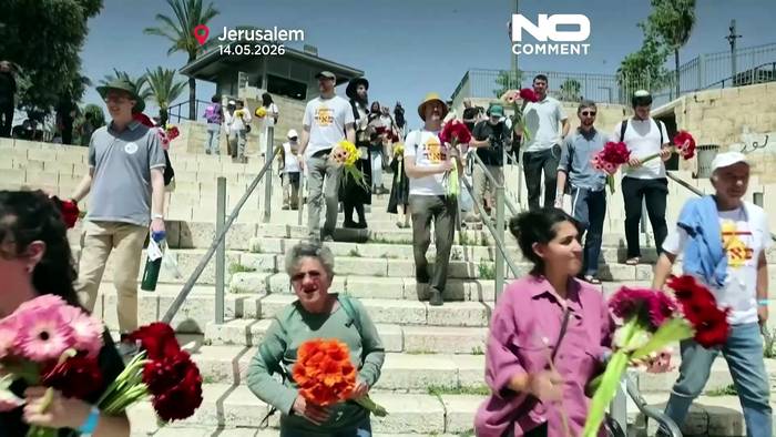 News video: Friedensaktivisten schützen Palästinenser beim Flaggenmarsch in Jerusalem