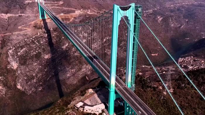 News video: Chinas höchste Brücke zieht Millionen Besucher an