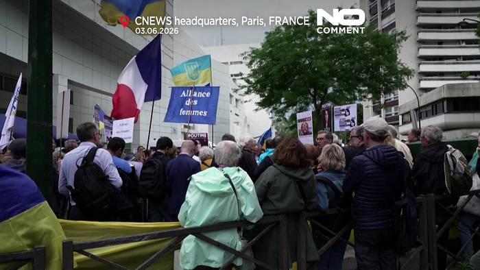 News video: Frankreich: Protest vor CNews wegen mutmaßlichem Kreml-Einfluss