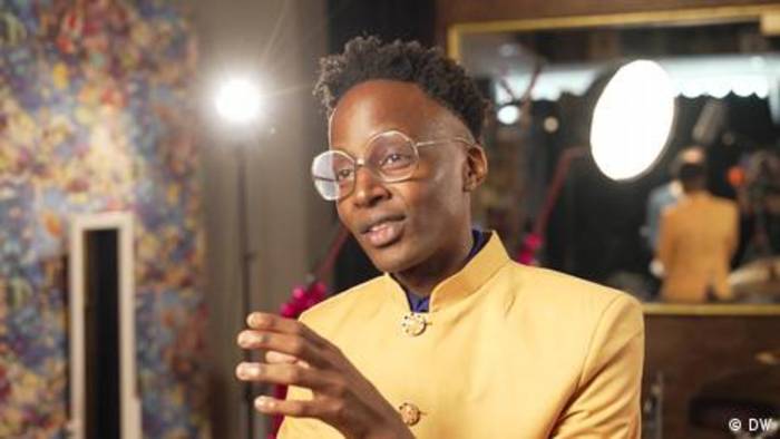 News video: Der visionäre Popmusiker Kabeaushé aus Kenia