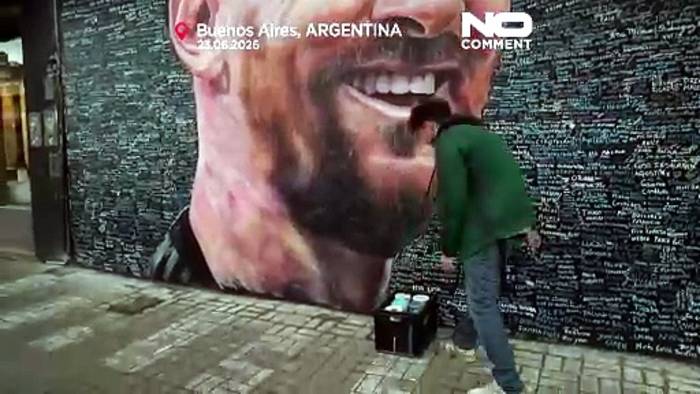 News video: Riesige Messi-Statue ehrt Argentiniens WM-Helden