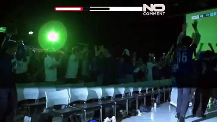 News video: WM: Japans Fans feiern in Shibuya nach Remis gegen Schweden und Duell mit Brasilien