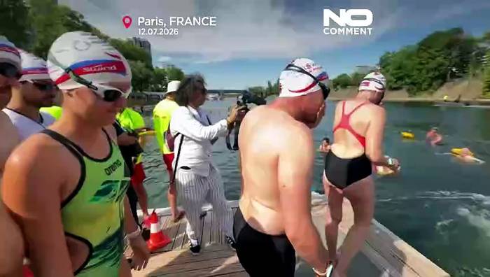 News video: Frankreich: Hunderte tauchen bei erster Seine-Flussregatta in Paris seit 80 Jahren ins Wasser