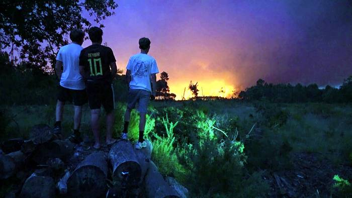 News video: Waldbrand in Südwestfrankreich: Tausende Menschen evakuiert
