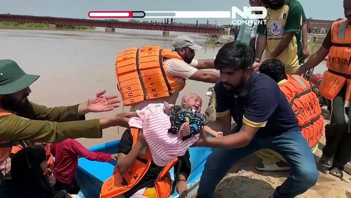 News video: Pakistan: Rettungsteams evakuieren überflutete Dörfer in Sheikhupura