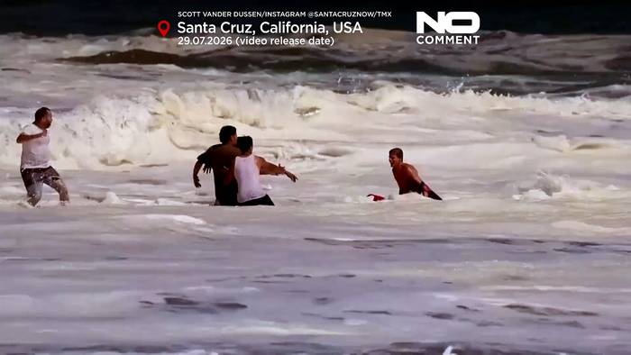 News video: Wellen treffen Santa Cruz: dramatische Strandrettung in Kalifornien